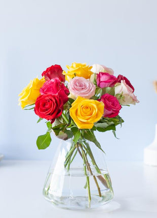 Colorful Roses - brievenbusboeket kleurrijk